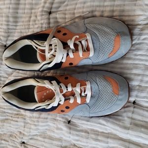 Saucony  sneakers